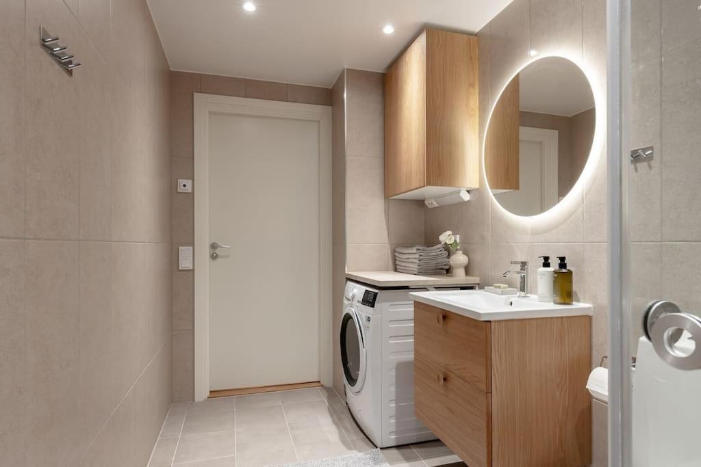 Ferienwohnung Modern Elegance I Hagastaden Stockholm Exterior foto