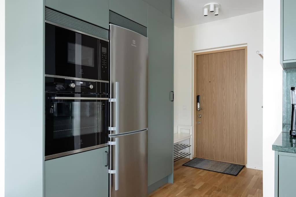 Ferienwohnung Modern Elegance I Hagastaden Stockholm Exterior foto